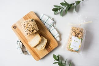 Pão de Batata Doce Sem Glúten - 500g - Macio, delicado, esse pãozinho é feito com batata doce in natura, mas não é doce. Feito com fermentação natural, é sem glúten, sem lactose, vegano